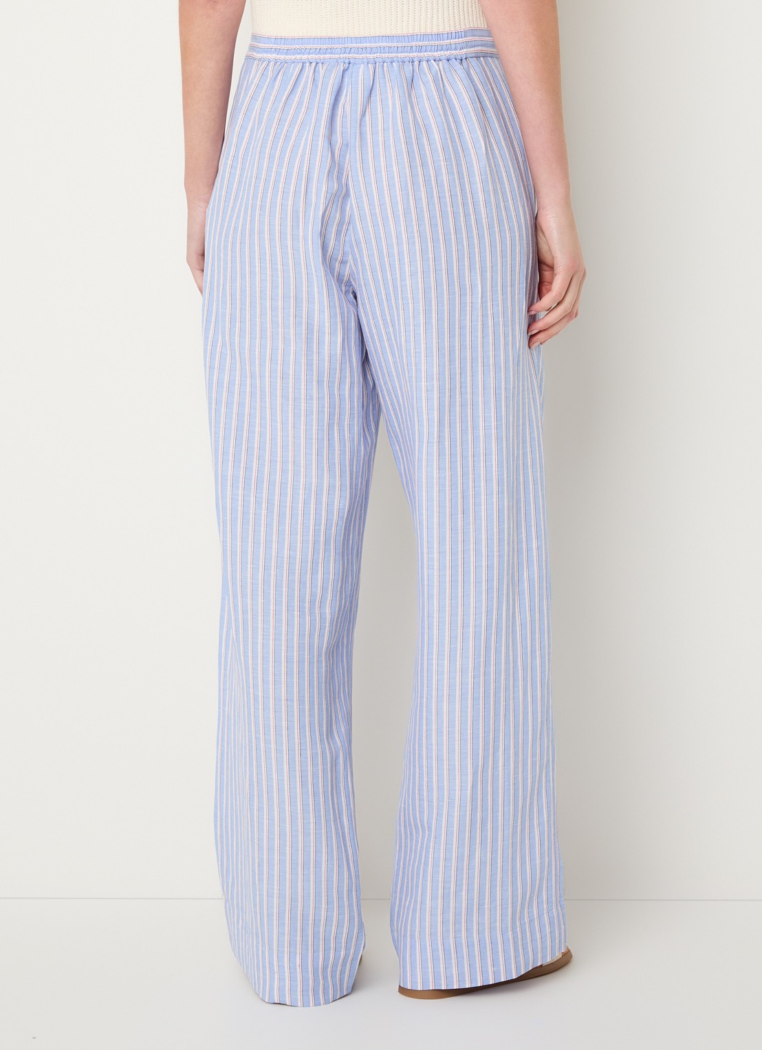 Josephine & Co Benson high waist loose fit broek met streepprint - achterkant 2 lichtblauw
