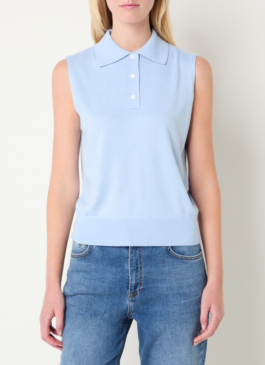 Josephine & Co Birol fijngebreide top in wolblend - detail 2 lichtblauw