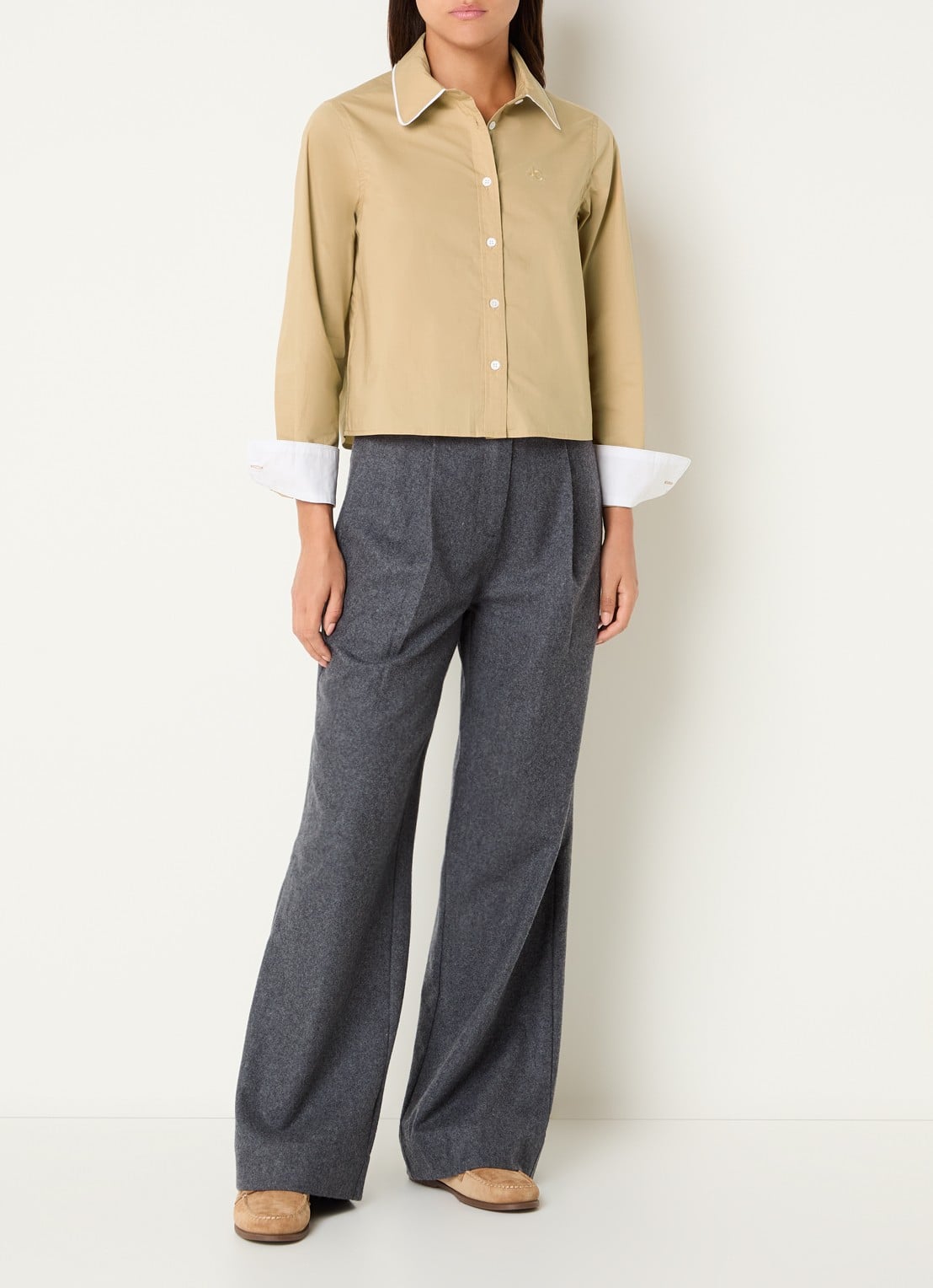 Josephine & Co Blouse met logoborduring - voorkant 2 camel