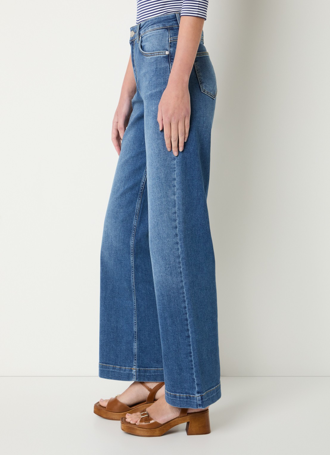 Josephine & Co Bram high waist flared jeans met medium wassing - detail 5 indigo