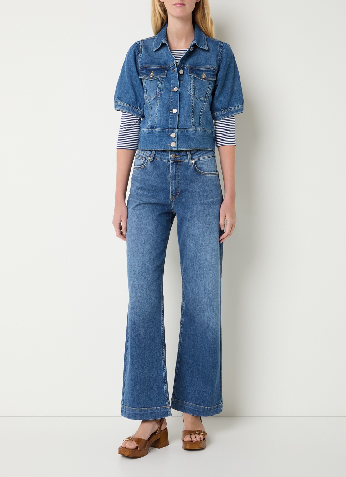Josephine & Co Bram high waist flared jeans met medium wassing - voorkant 3 indigo
