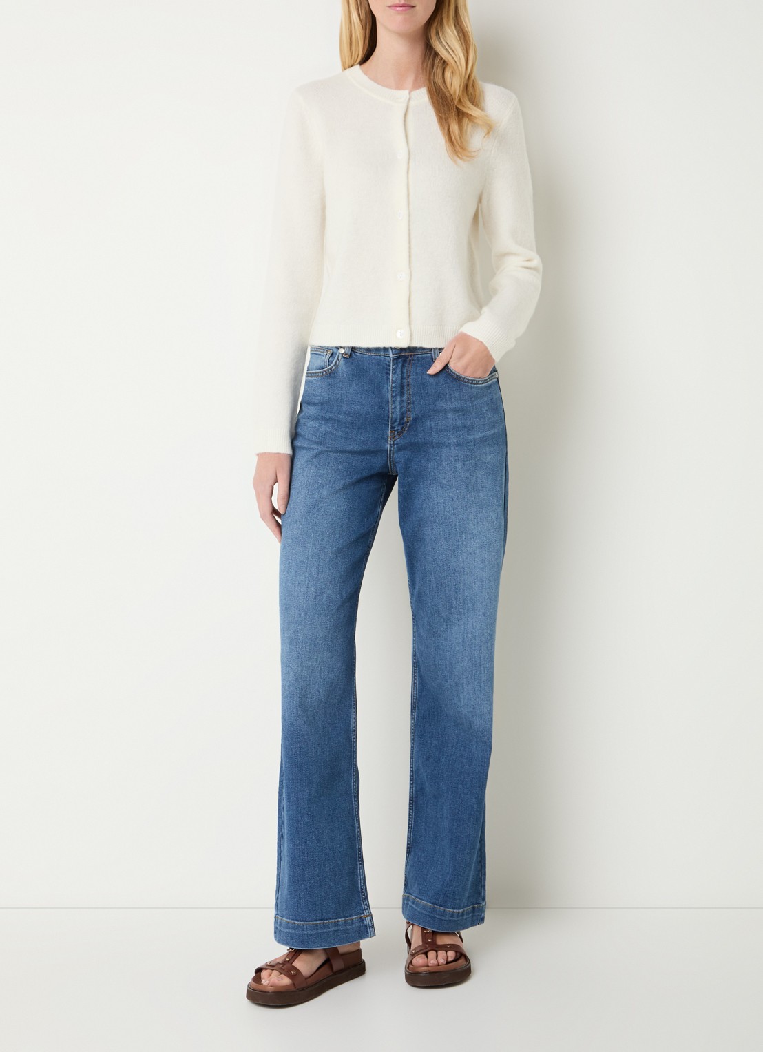 Josephine & Co Braxton grofgebreid vest in wolblend - voorkant 2 gebroken wit