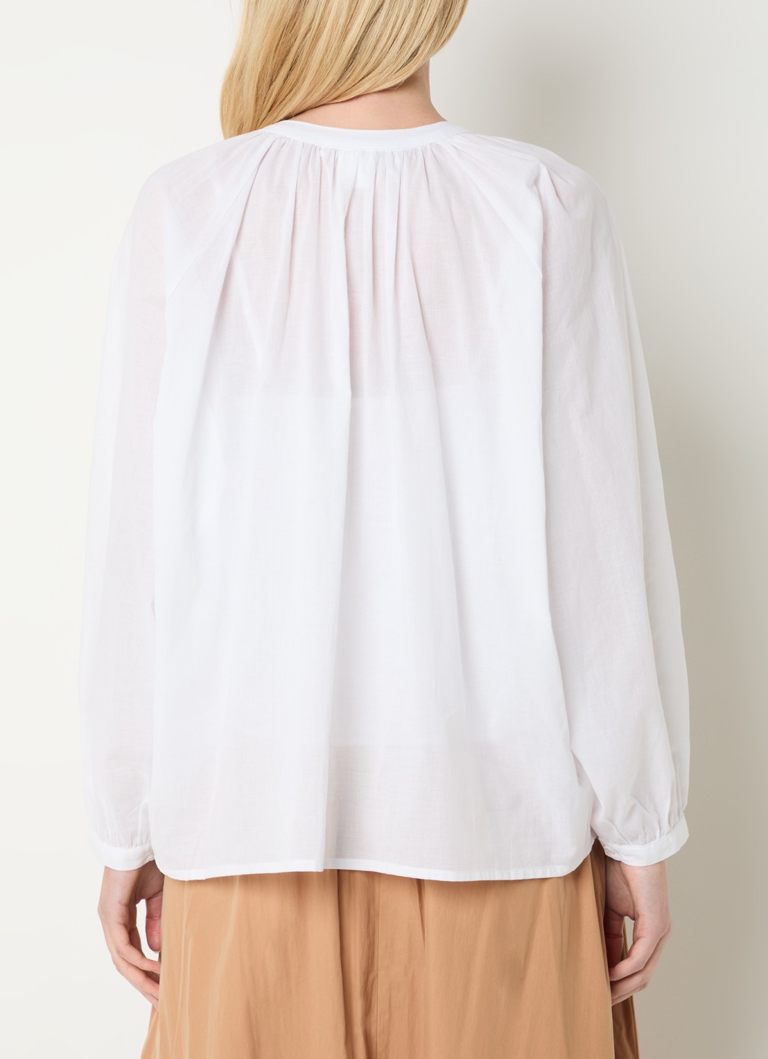 Josephine & Co Brooklynn blouse met stolpplooi en ballonmouw - achterkant 4 wit