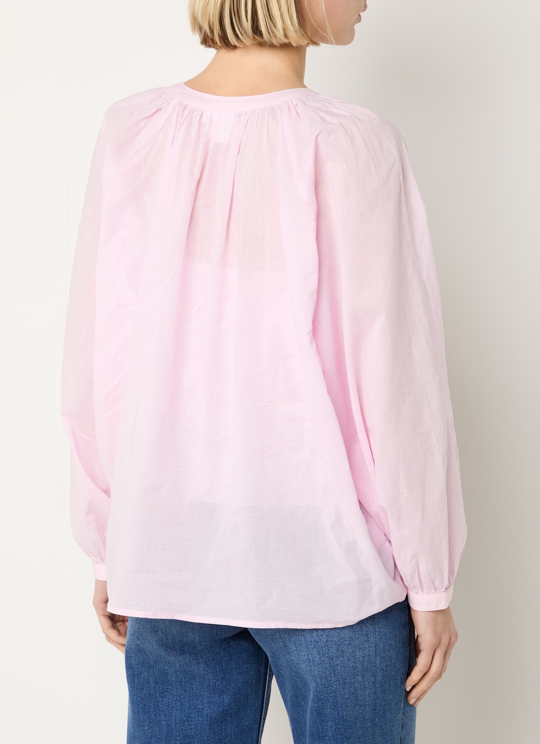 Josephine & Co Brooklynn blouse met stolpplooi en ballonmouw - achterkant 3 lichtroze