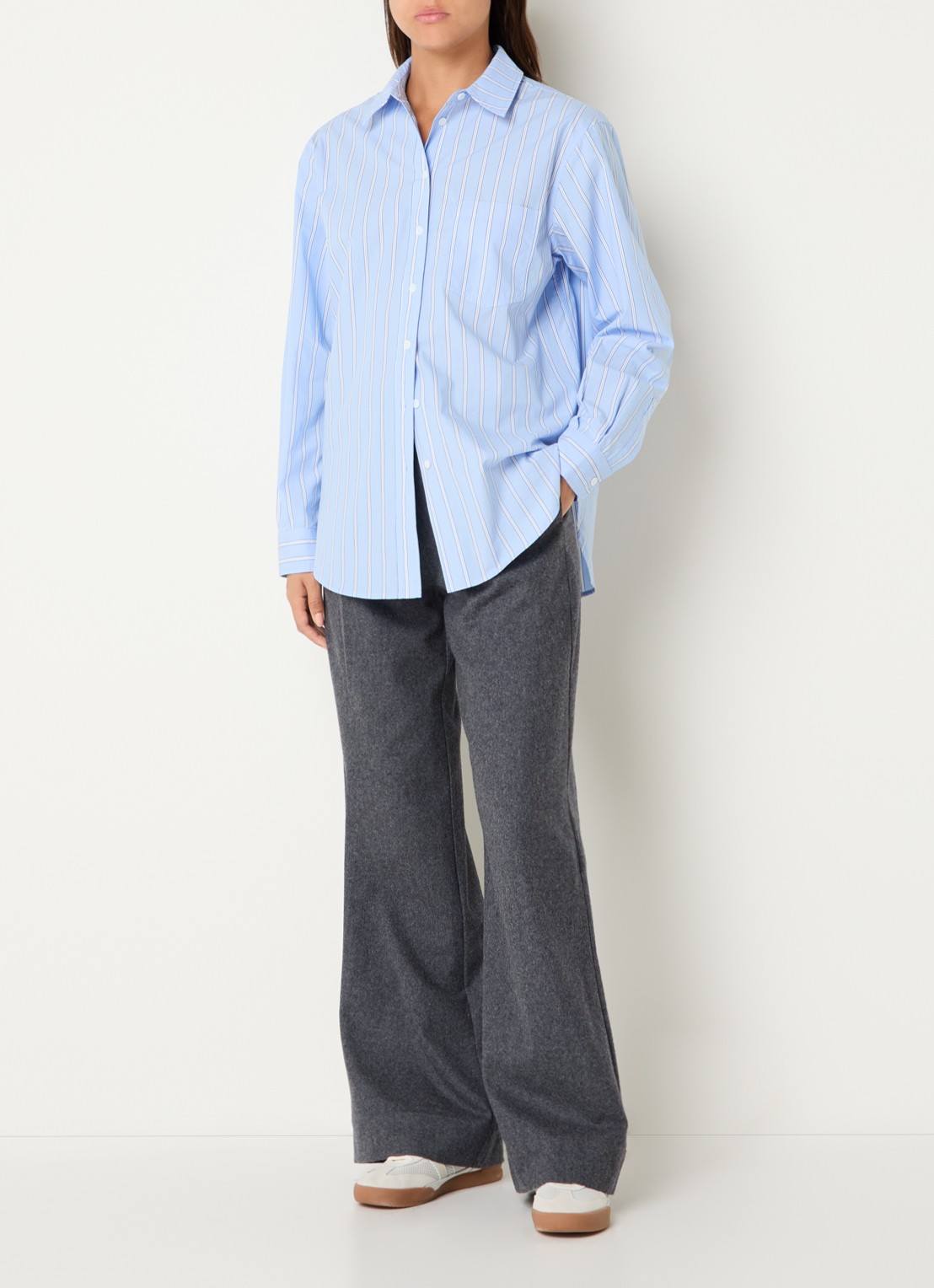 Josephine & Co Cass longline blouse met streepprint - voorkant 3 lichtblauw