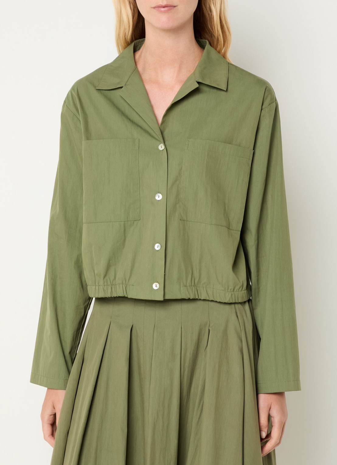 Josephine & Co Castor blouse met borstzakken - detail 3 mosgroen