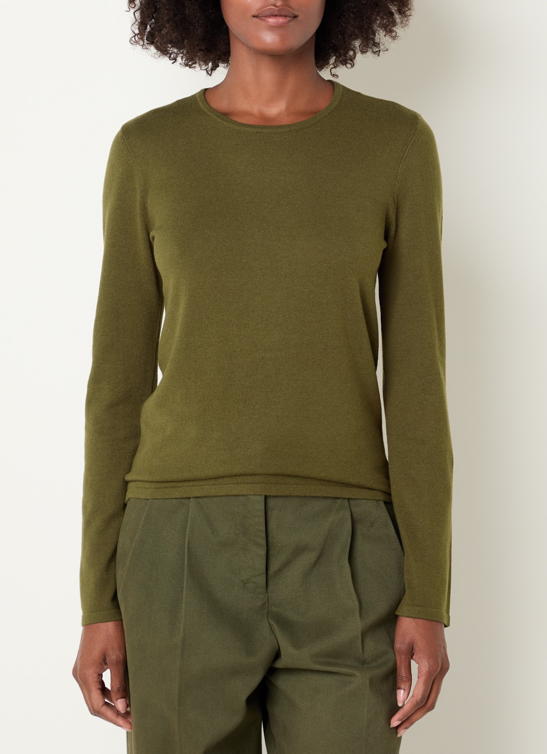 Josephine & Co Cristal fijngebreide pullover in wolblend - detail mosgroen
