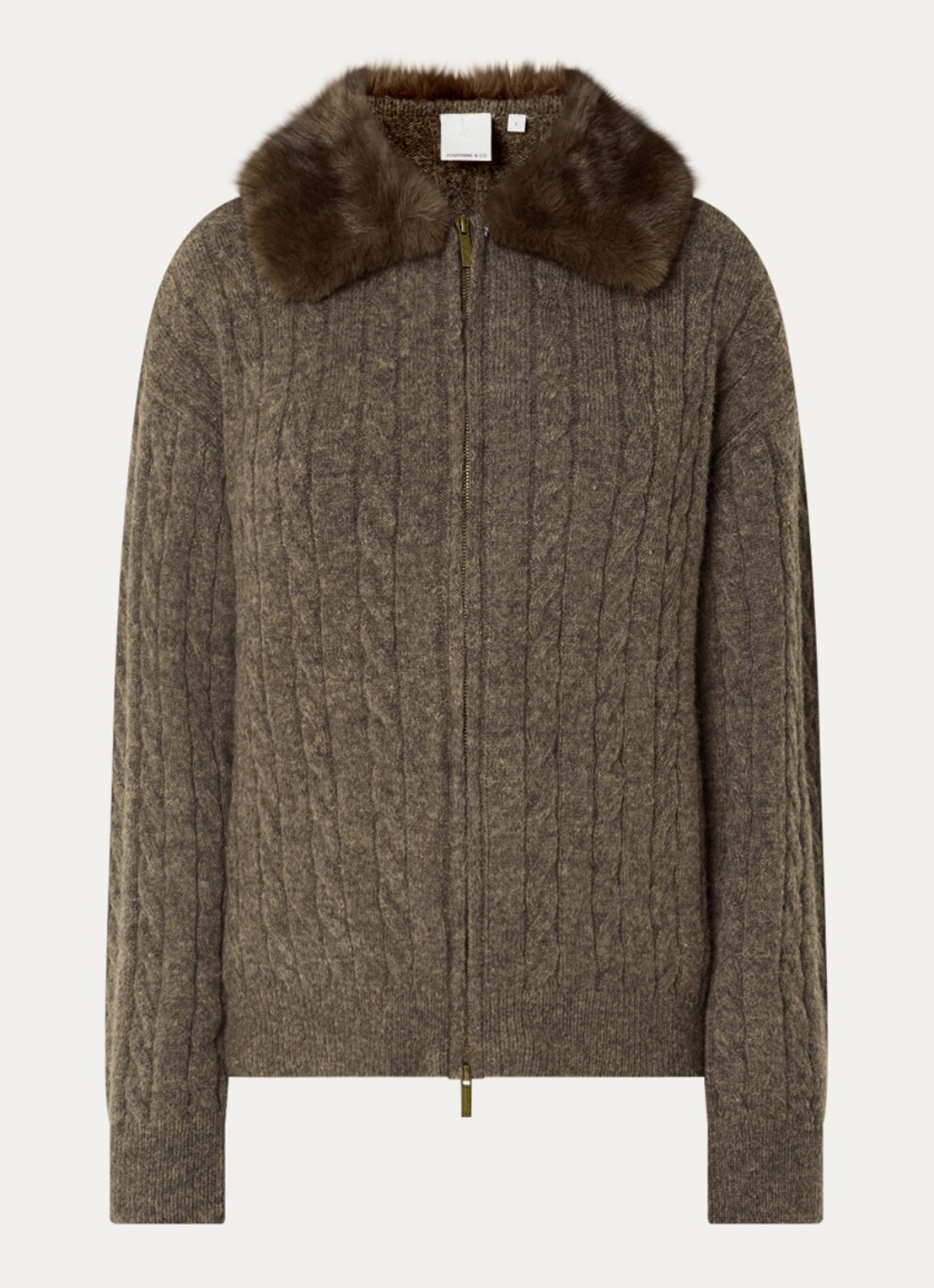Josephine & Co Curtis kabelgebreid vest in alpaca wolblend met afneembare imitatiebontkraag - voorkant 3 bruin