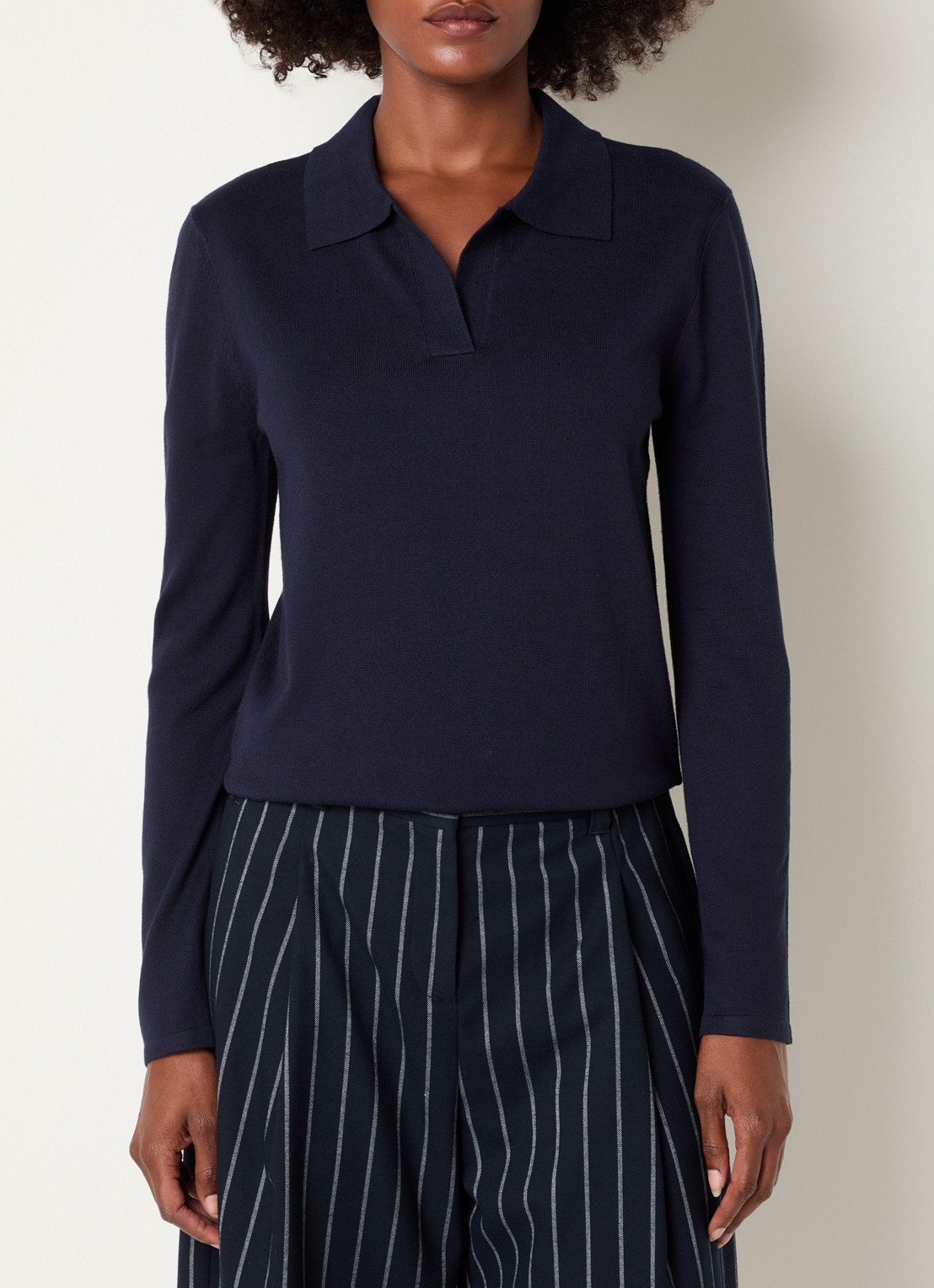 Josephine & Co Cyton fijngebreide pullover met polokraag - detail donkerblauw
