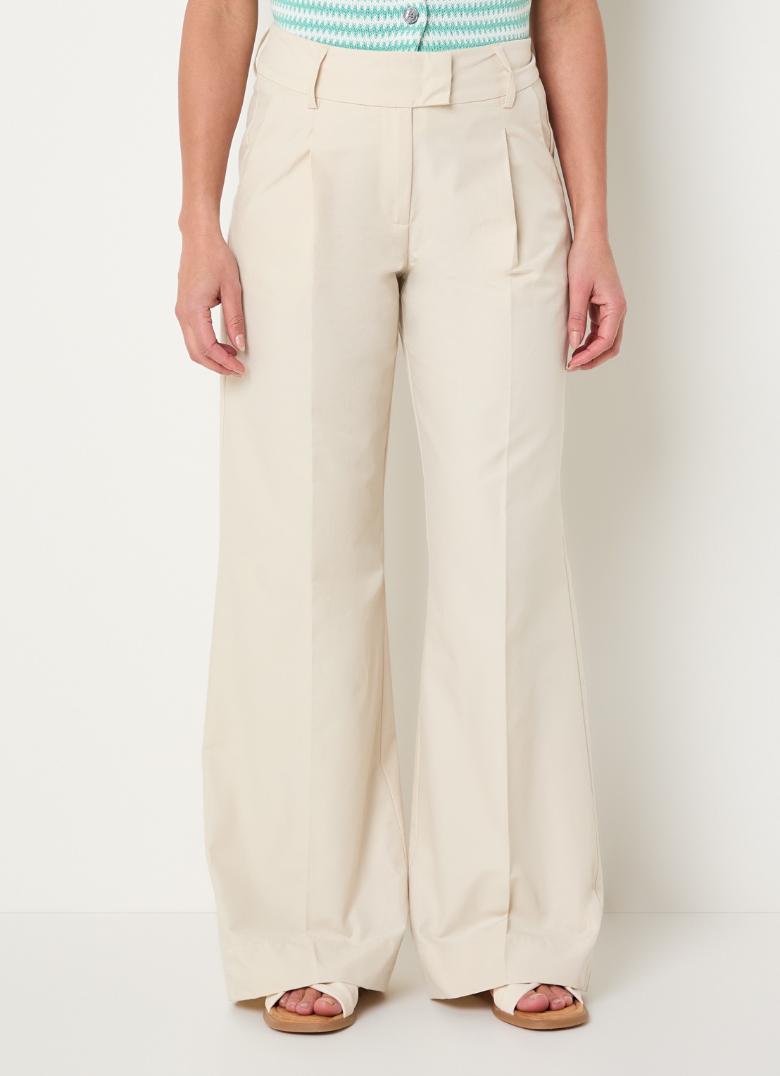 Josephine & Co High waist wide fit pantalon met steekzakken - detail 4 beige