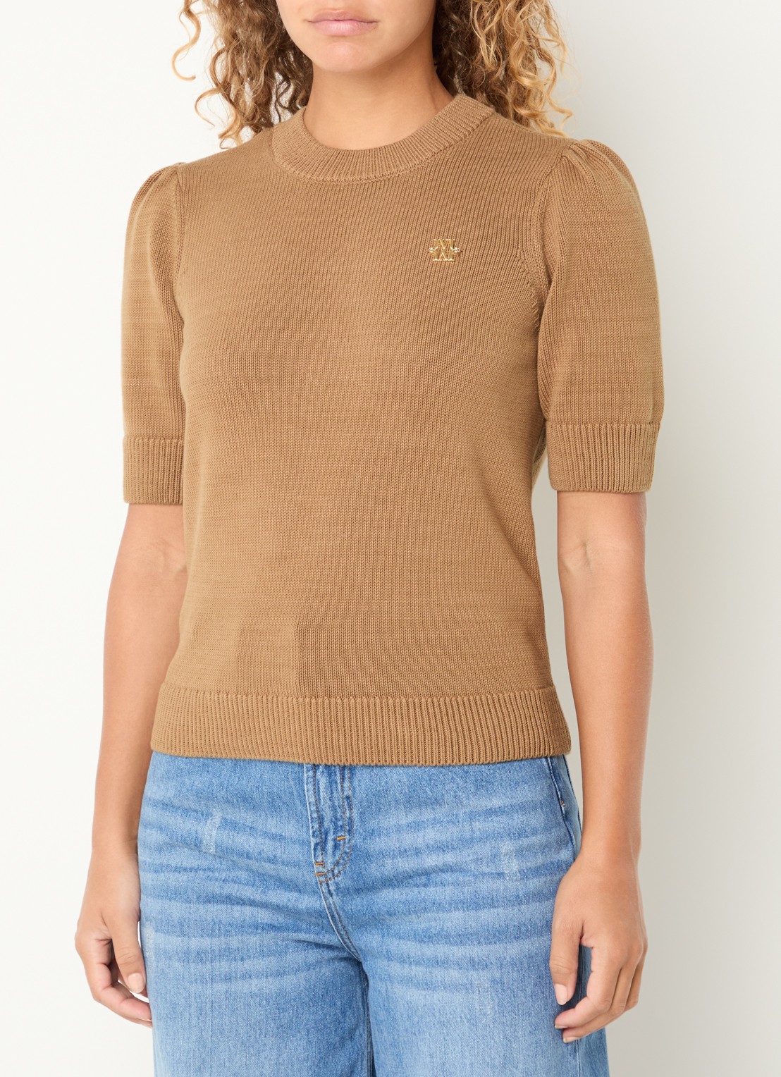 JOSH V Brent ribgebreide top met logo en pofmouw - detail 3 camel