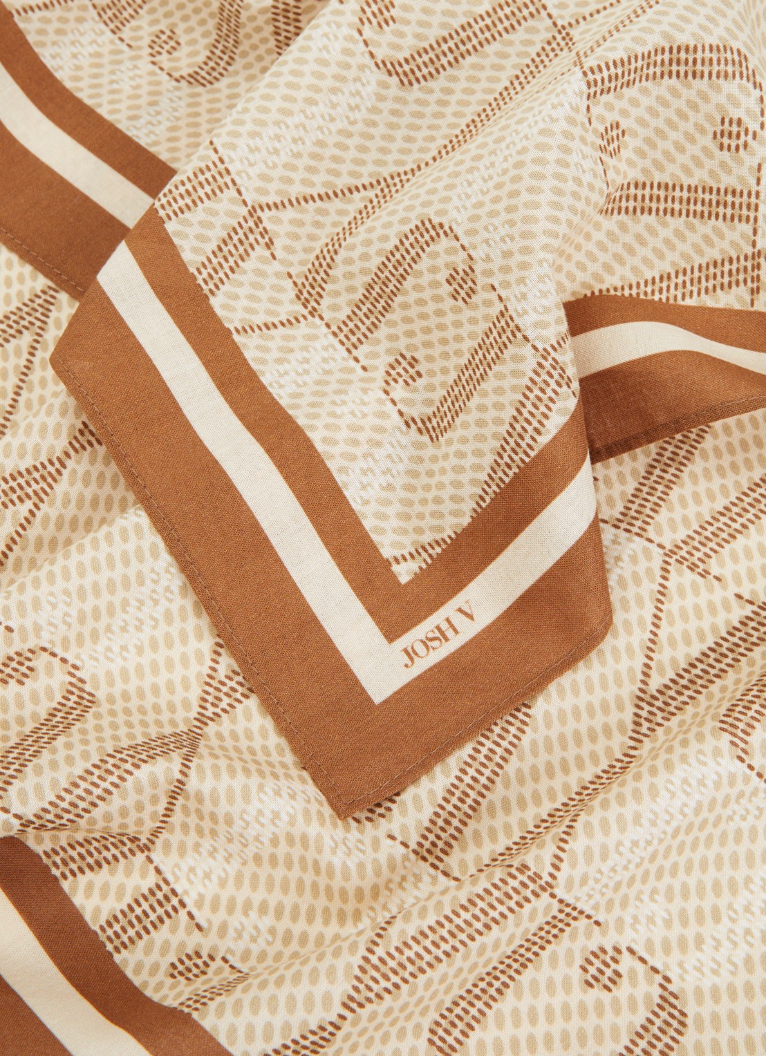 JOSH V Bryce sjaal met logoprint 60 x 60 cm - detail 2 beige