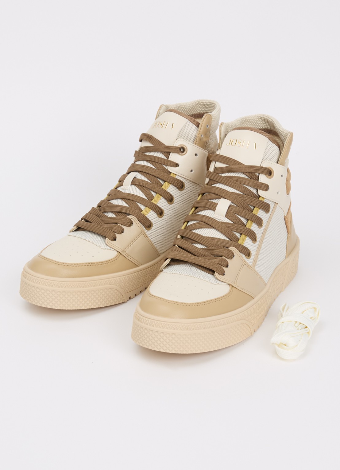 JOSH V Cynthia sneaker met details van leer - detail creme
