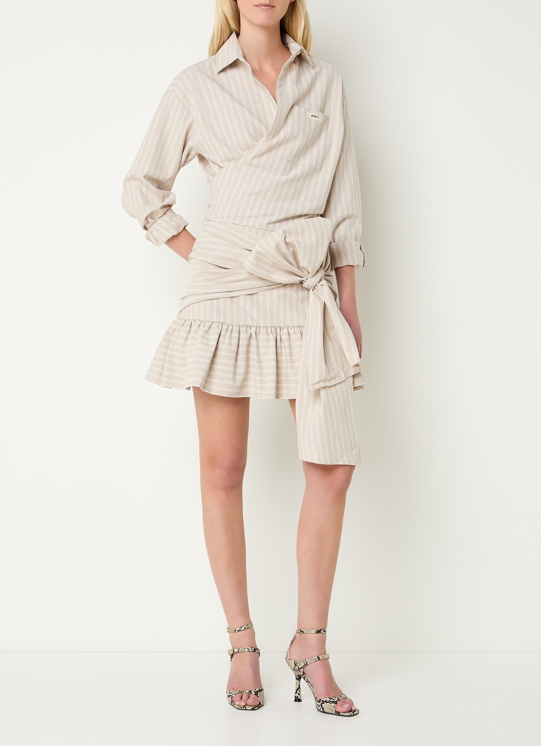 JOSH V Hollis mini rok met streepprint en strikdetail - voorkant 3 donkerbeige
