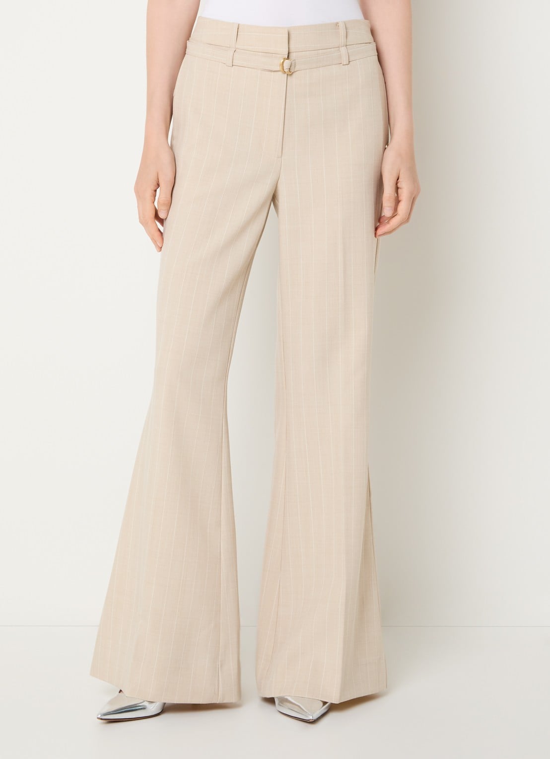 JOSH V Kora high waist flared fit pantalon met krijtstreep en ceintuur - detail 4 beige