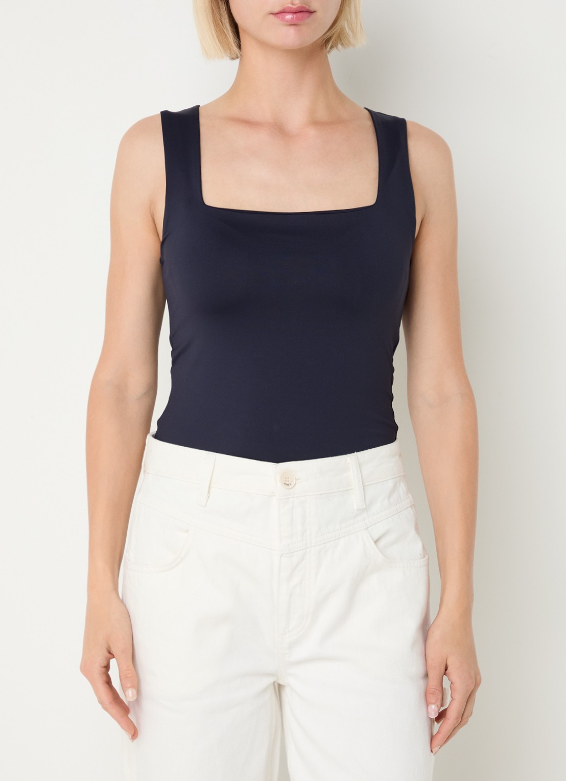 JOSH V Linde tanktop met rechthoekige hals - detail donkerblauw