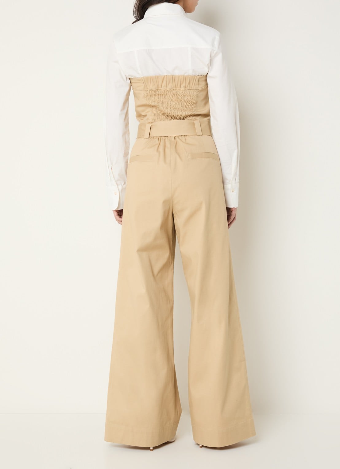 JOSH V Myra loose fit jumpsuit met ceintuur - achterkant camel