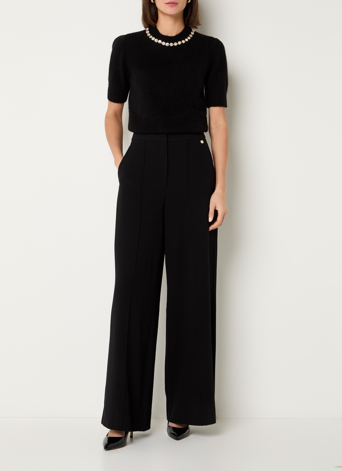 JOSH V Nellie high waist wide fit pantalon met siernaad en steekzakken - voorkant 4 zwart