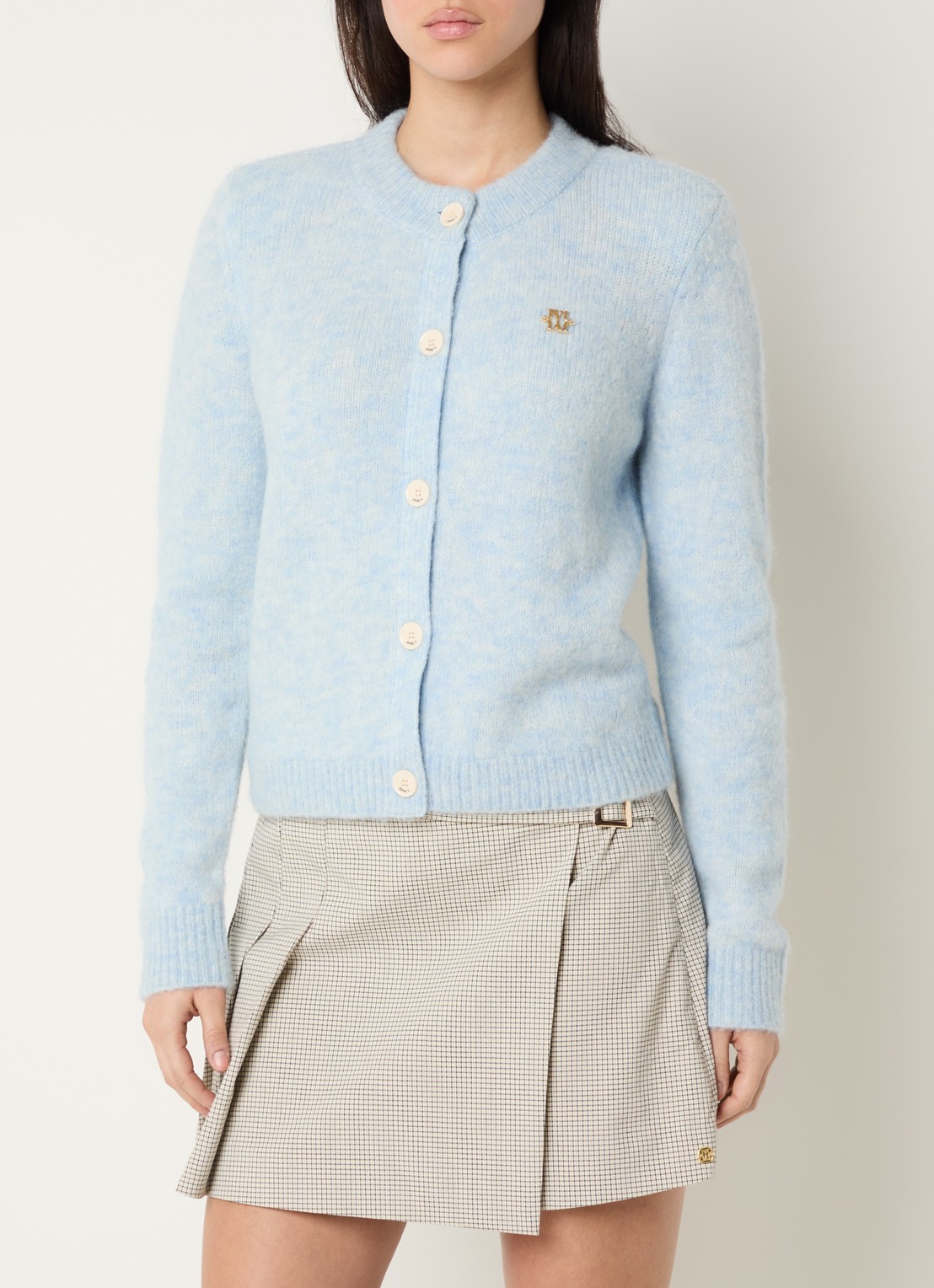 JOSH V Pauline grofgebreid vest met ronde hals - detail 3 lichtblauw
