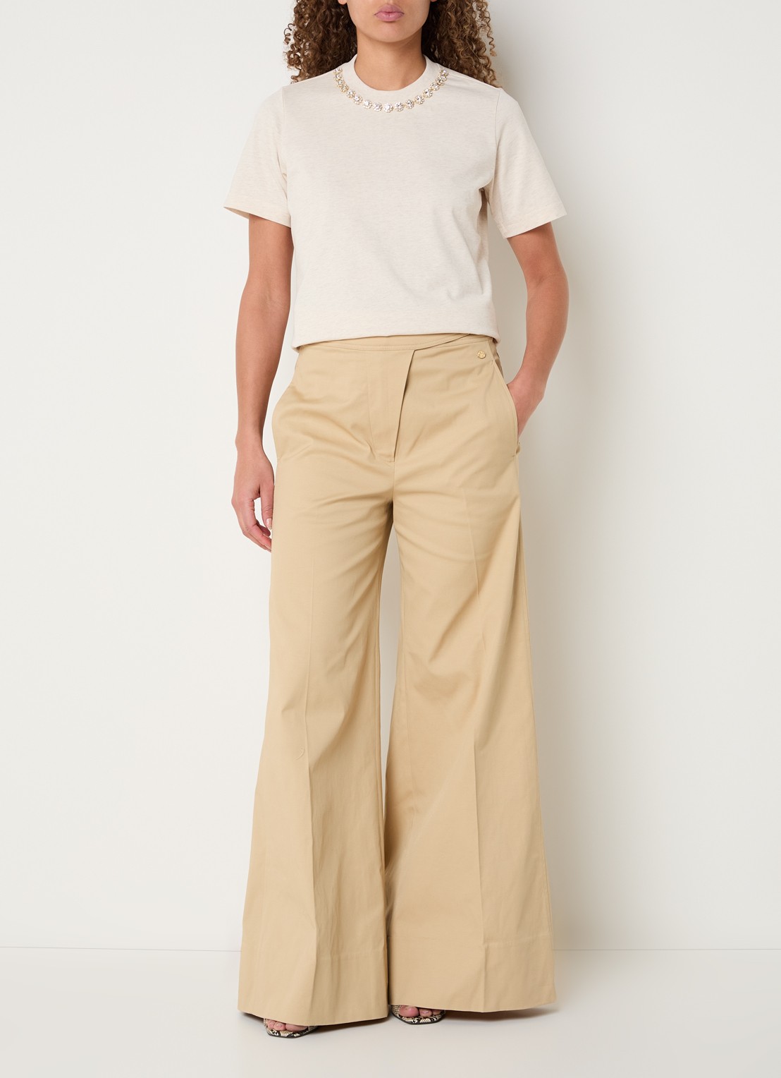 JOSH V Rosina T-shirt met strass - voorkant 3 creme