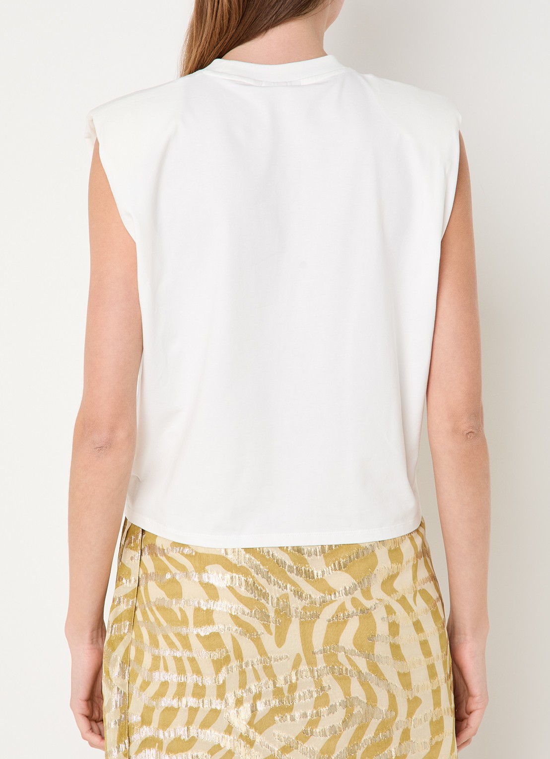 JOSH V Sue T-shirt met schoudervulling en logo - achterkant gebroken wit