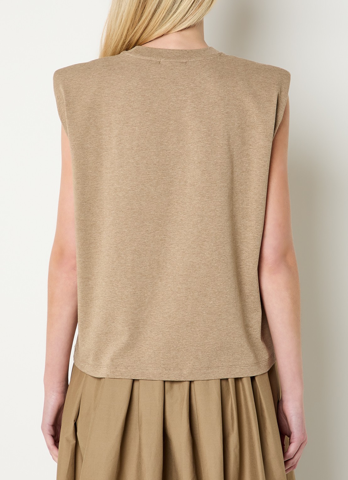 JOSH V Sue T-shirt met schoudervulling en logo - achterkant khaki