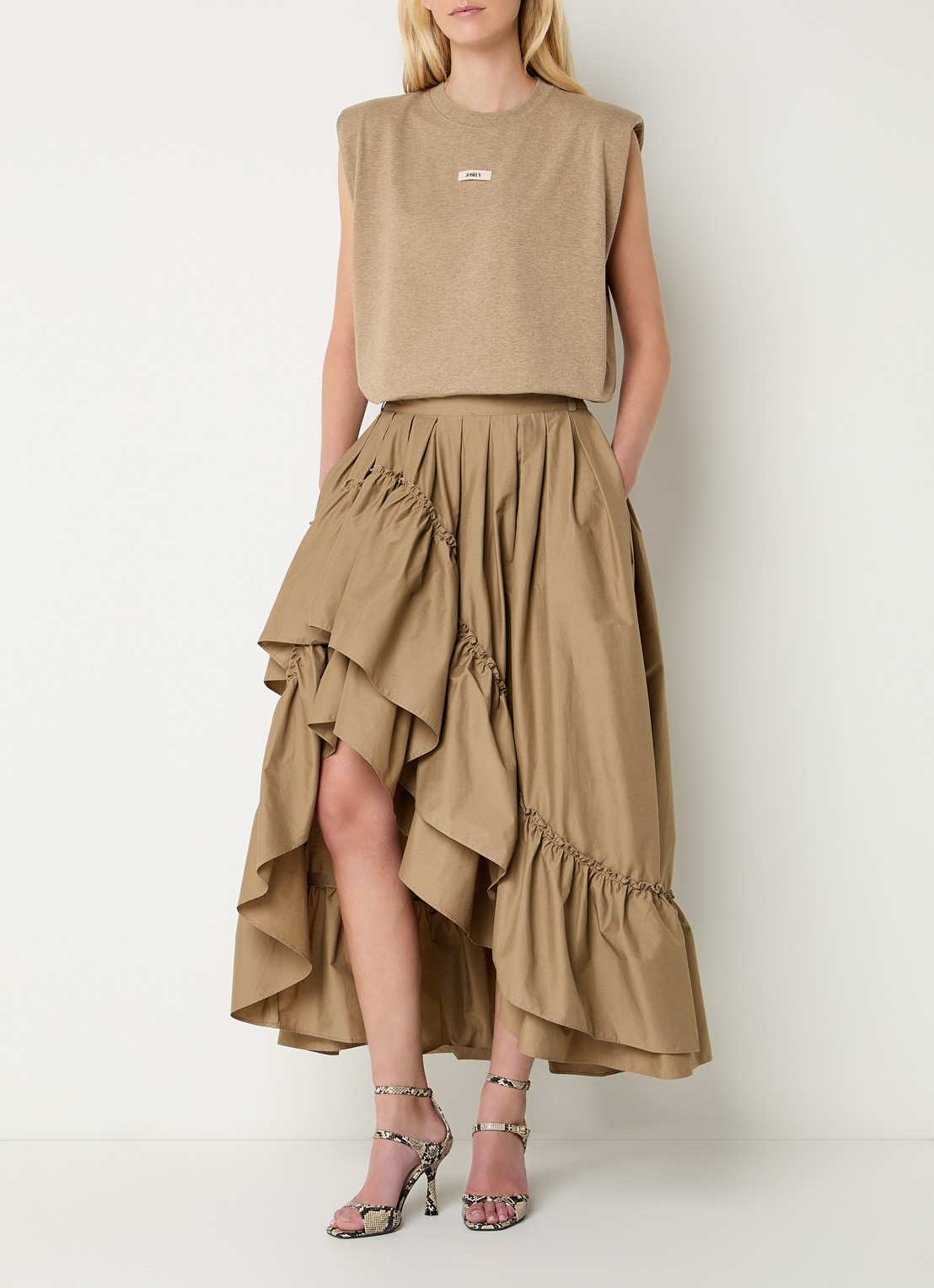 JOSH V Sue T-shirt met schoudervulling en logo - voorkant 3 khaki
