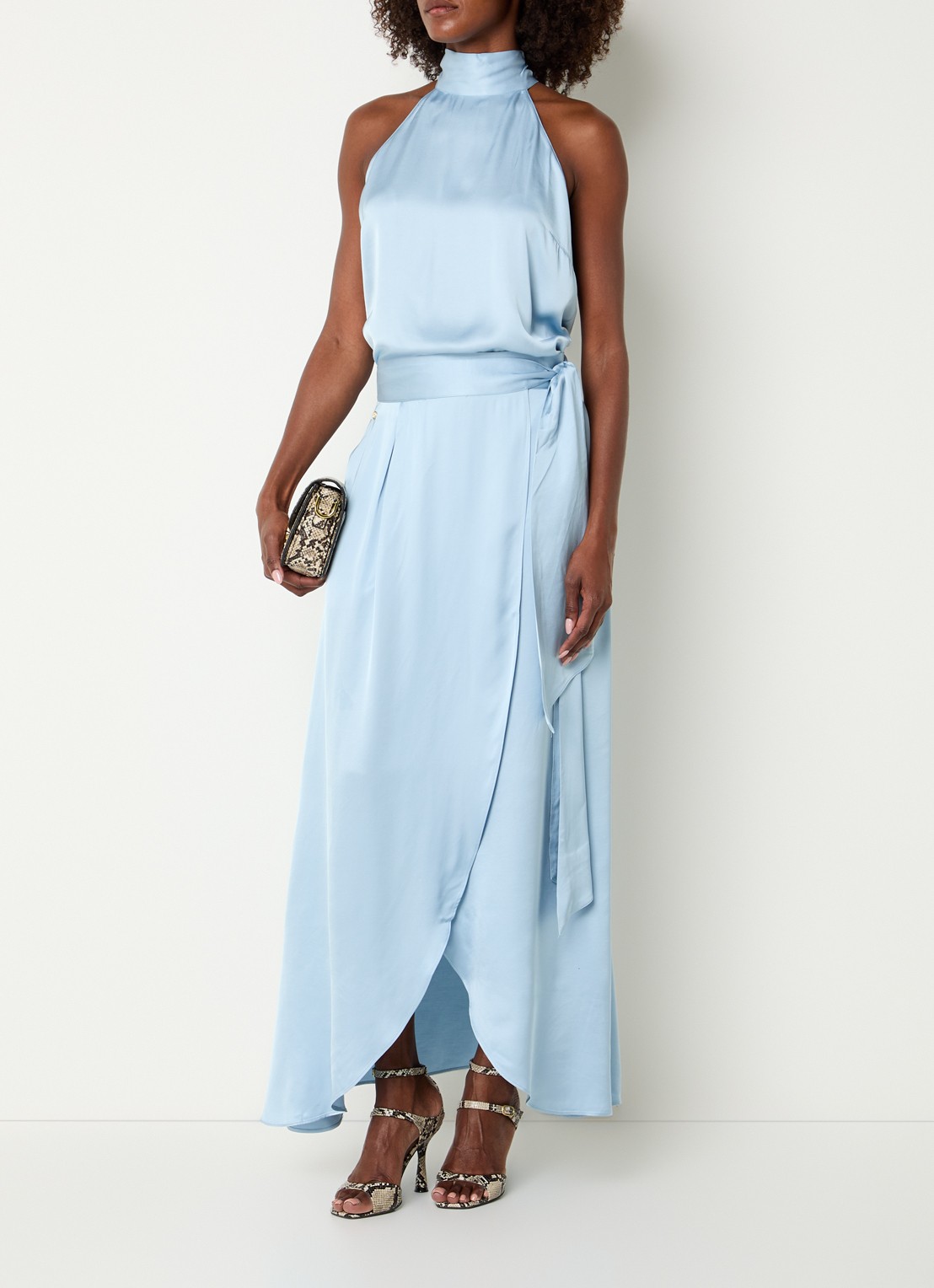 JOSH V Yamicia maxi rok van satijn met strikceintuur - voorkant 2 lichtblauw