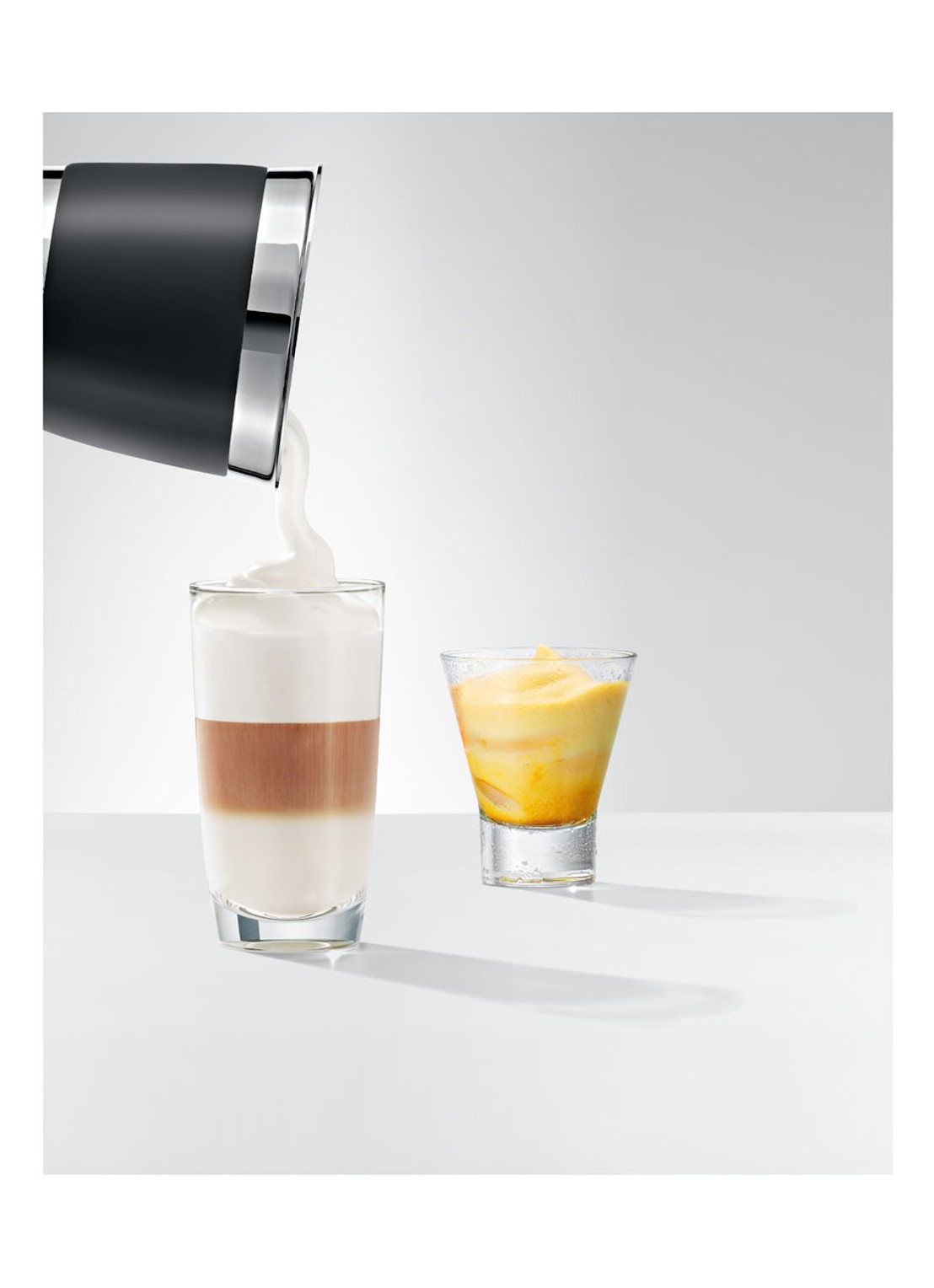 JURA Hot & Cold melkopschuimer 340 ml - detail zwart