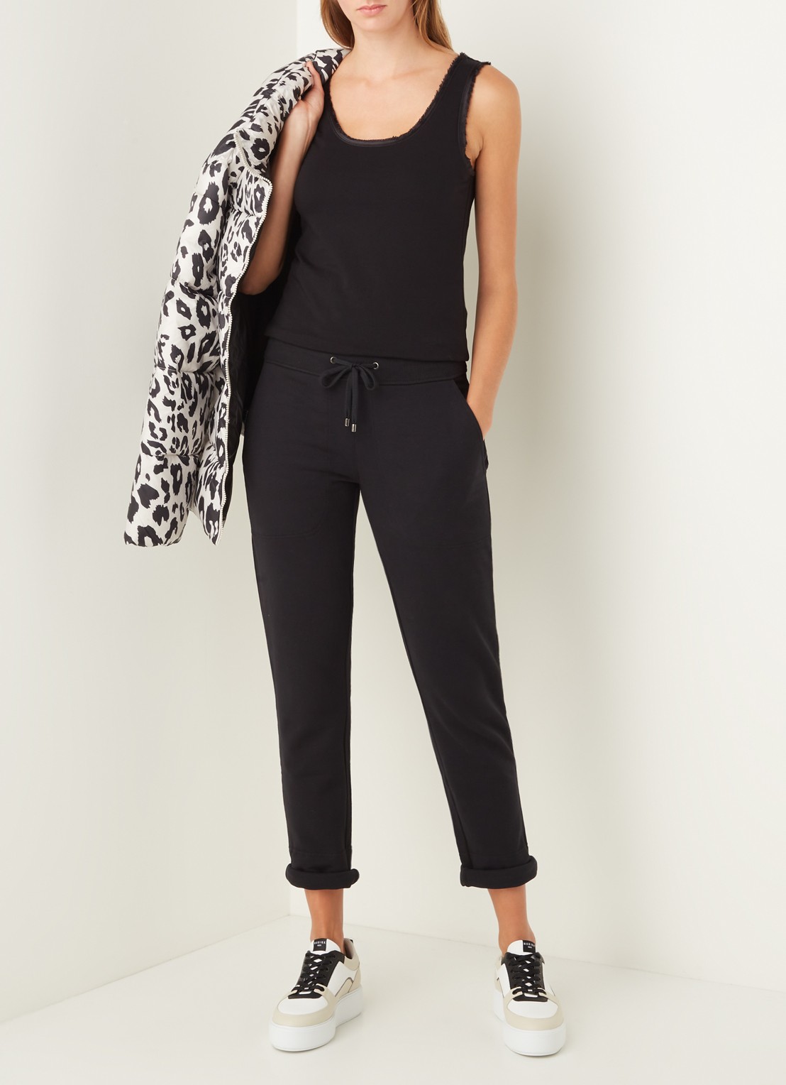 JUVIA Joggingbroek van fleece - voorkant 3 zwart