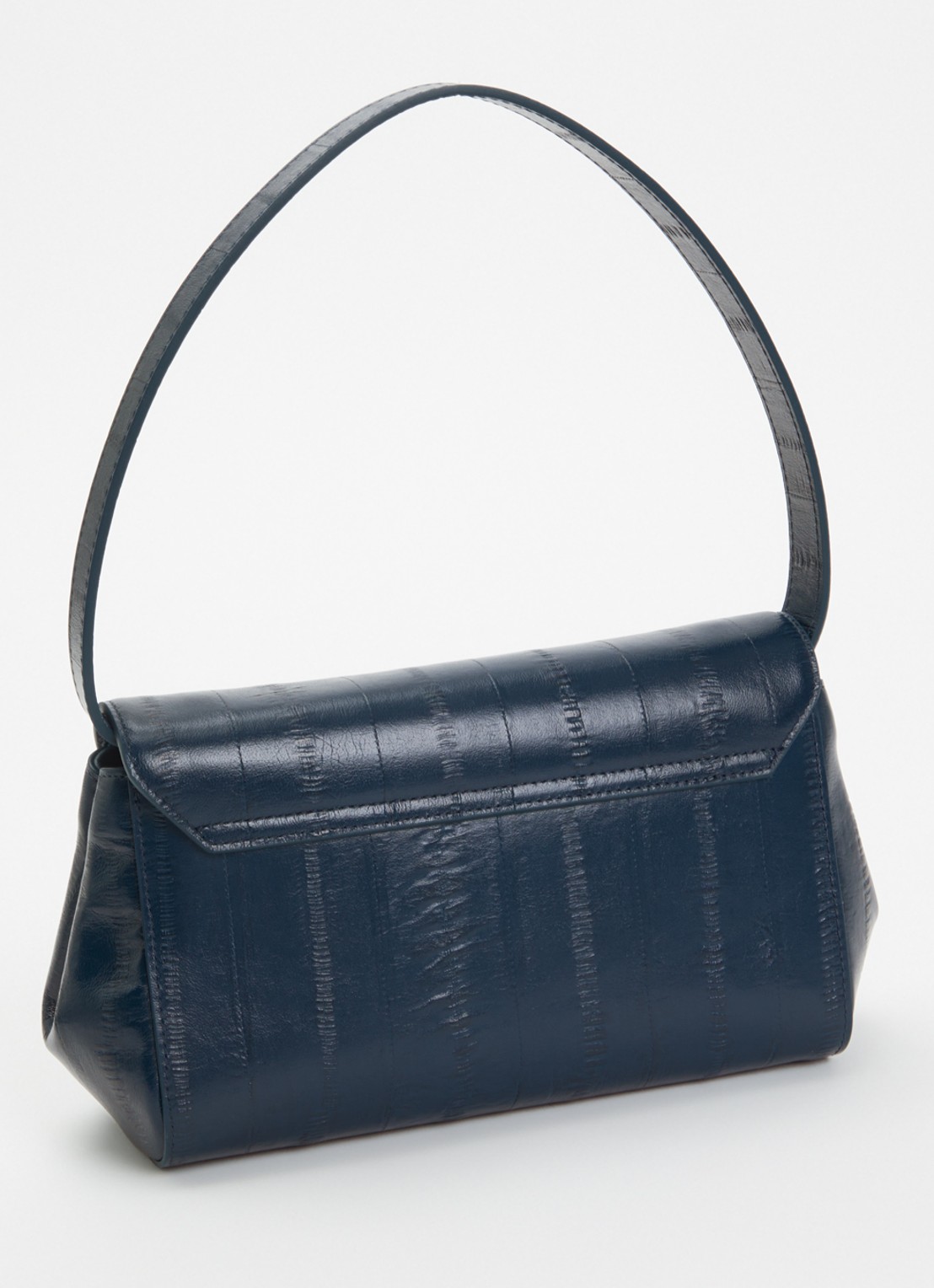 KAAI Ikon clutch van kalfsleer met textuur en afneembare schouderriem - achterkant petrol