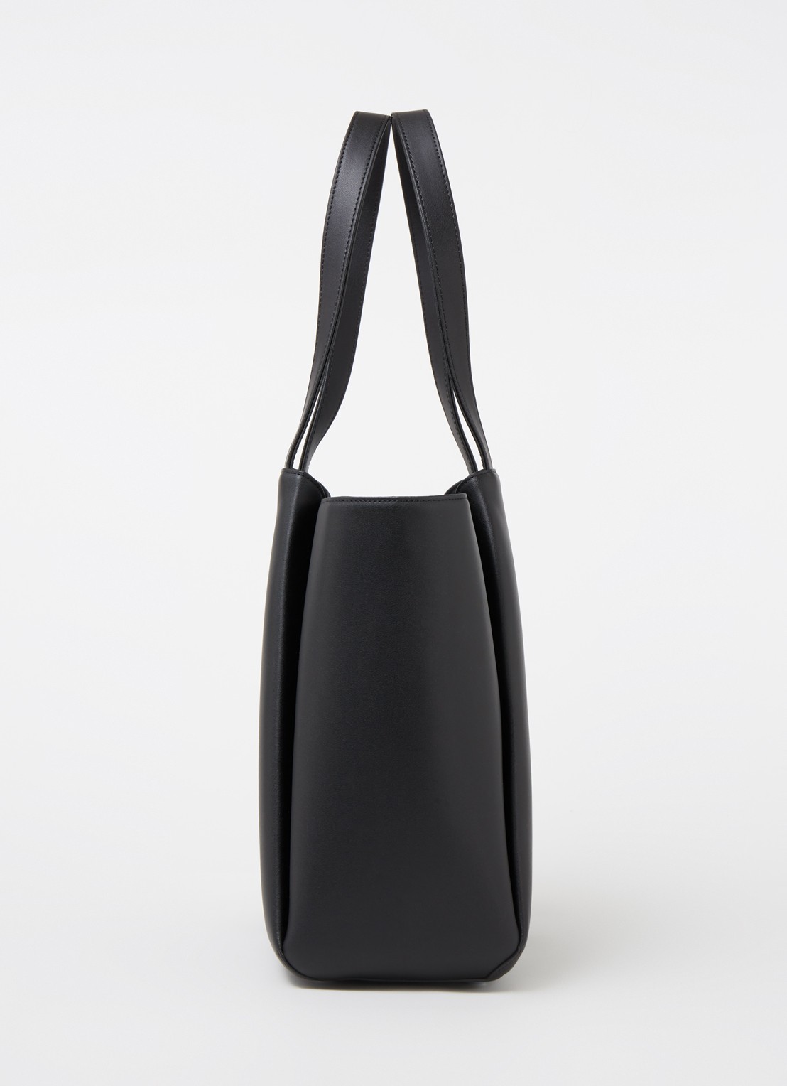 KAAI Midi Pyramid schoudertas van leer met 13,5 inch laptopvak - detail 2 zwart