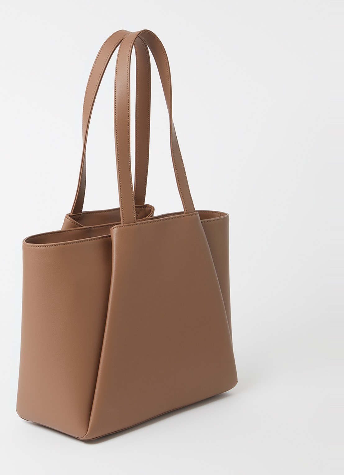 KAAI Midi Pyramid schoudertas van leer met 13,5 inch laptopvak - achterkant 4 taupe