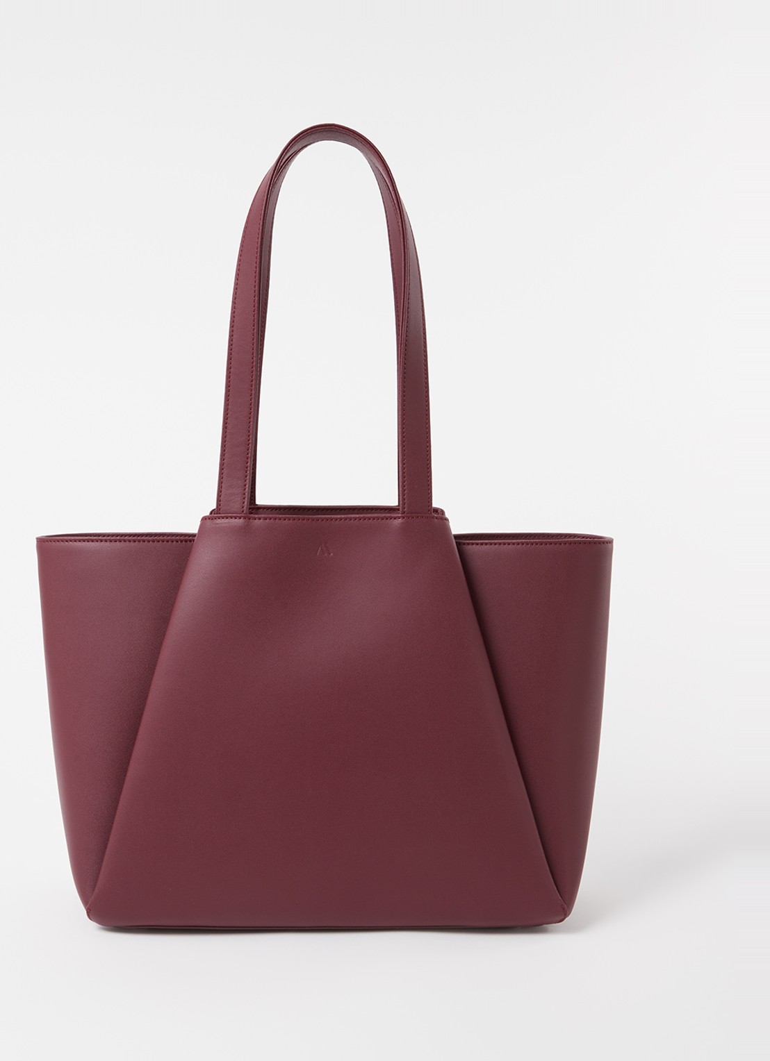 KAAI Midi Pyramid schoudertas van leer met 13,5 inch laptopvak - voorkant 2 bordeauxrood
