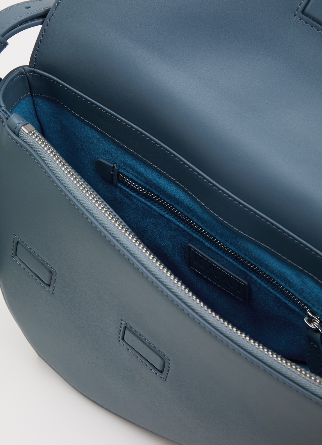 KAAI Rebel crossbodytas van leer - detail 2 petrol