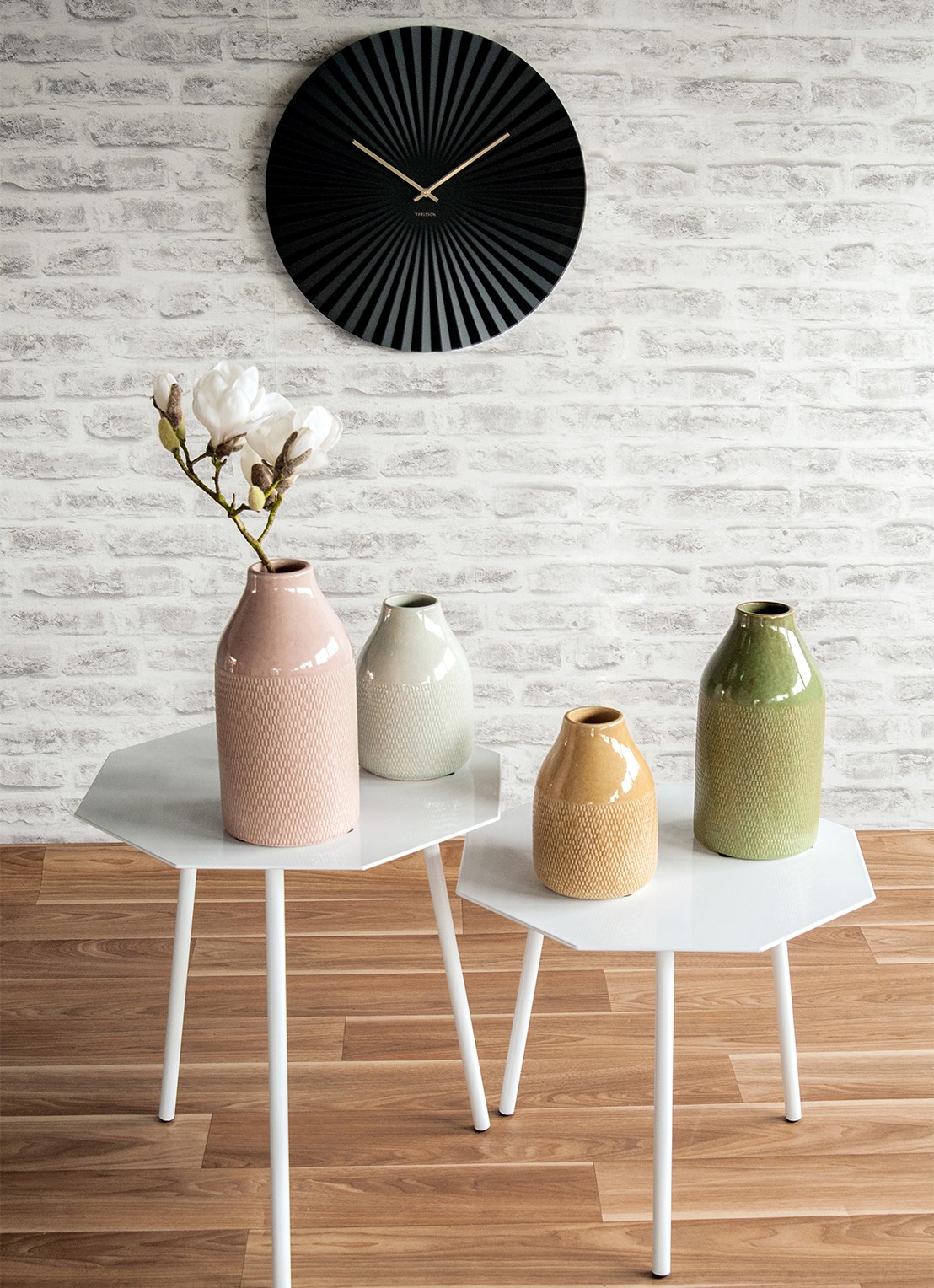 Karlsson Wandklok 40 cm - detail 3 zwart