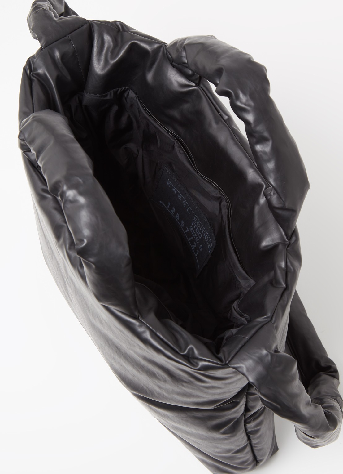 KASSL Editions Pillow Small gewateerde schoudertas - detail zwart