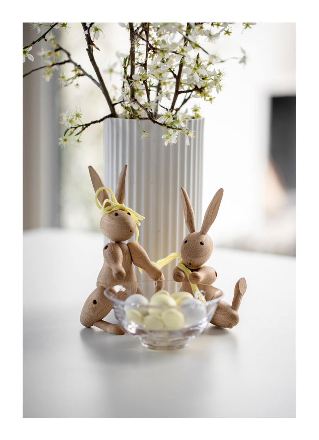 Kay Bojesen Rabbit ornament 16 cm - detail 2 lichtbruin