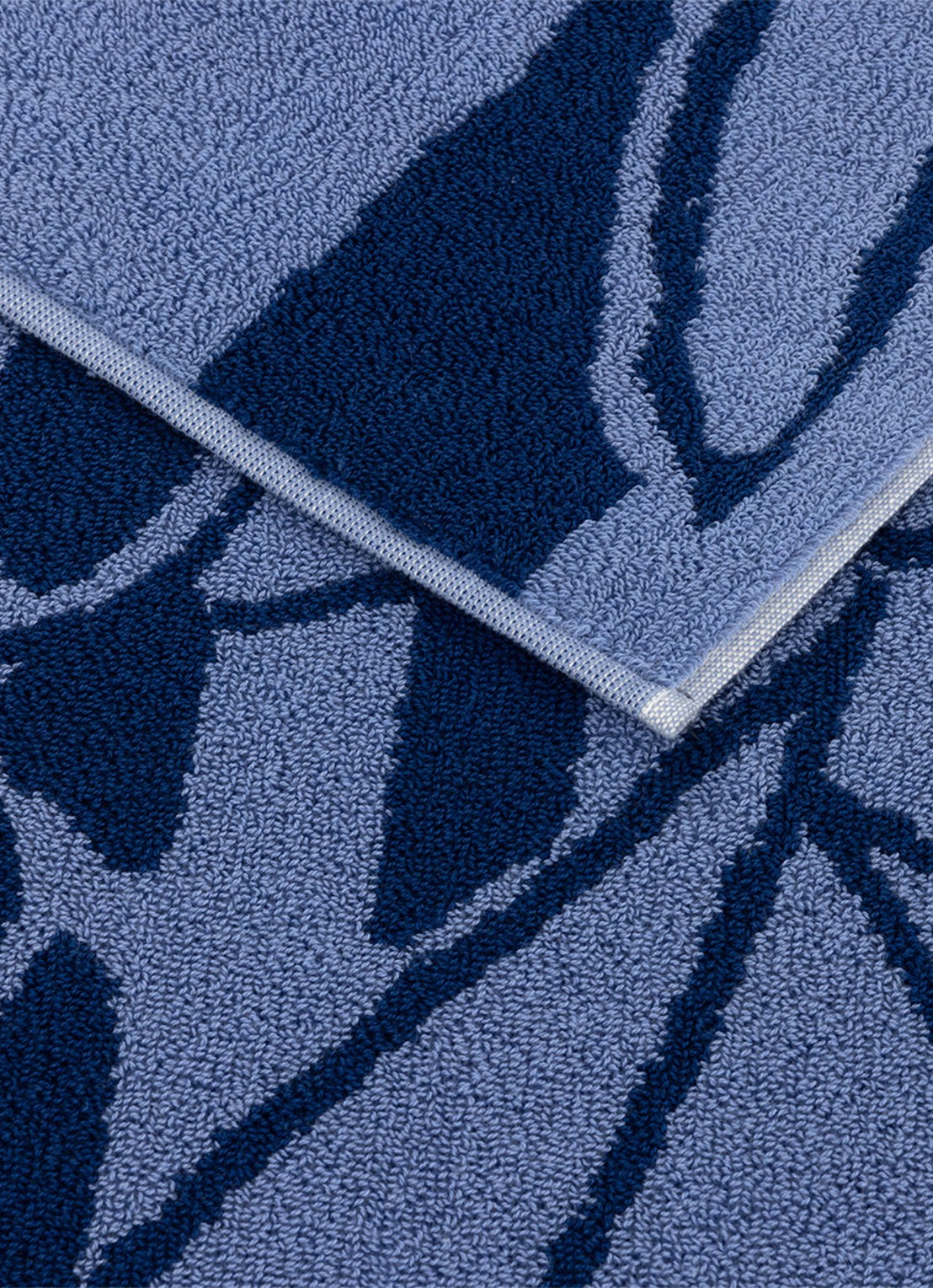 KENZO K Bamboo strandlaken - 90 x 160 cm - voorkant 2 blauw