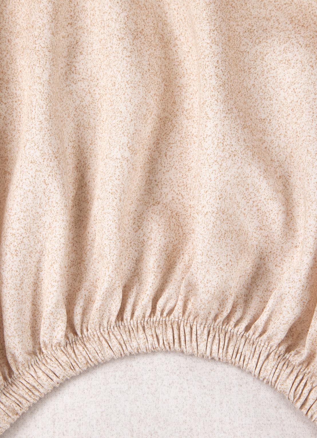 KENZO K Fauve hoeslaken , hoekhoogte 35 cm - voorkant 2 creme
