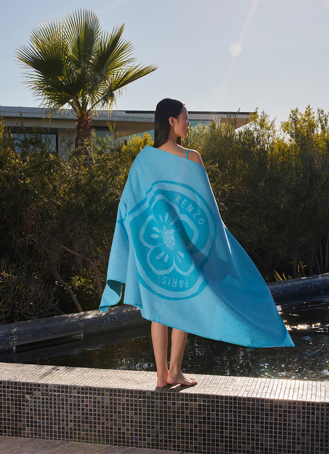 KENZO K Heart strandlaken - 90 x 160 cm - detail blauw