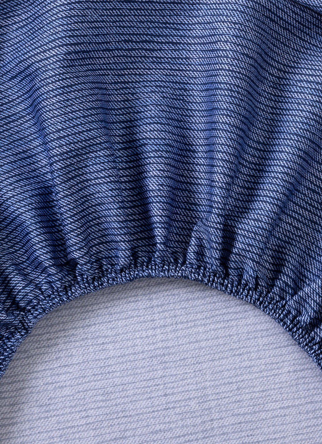 KENZO K Indigo hoeslaken 120TC, hoekhoogte 35 cm - achterkant blauw