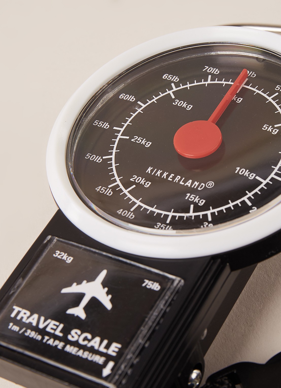 Kikkerland Travel Luggage Scale bagageweegschaal - detail zwart