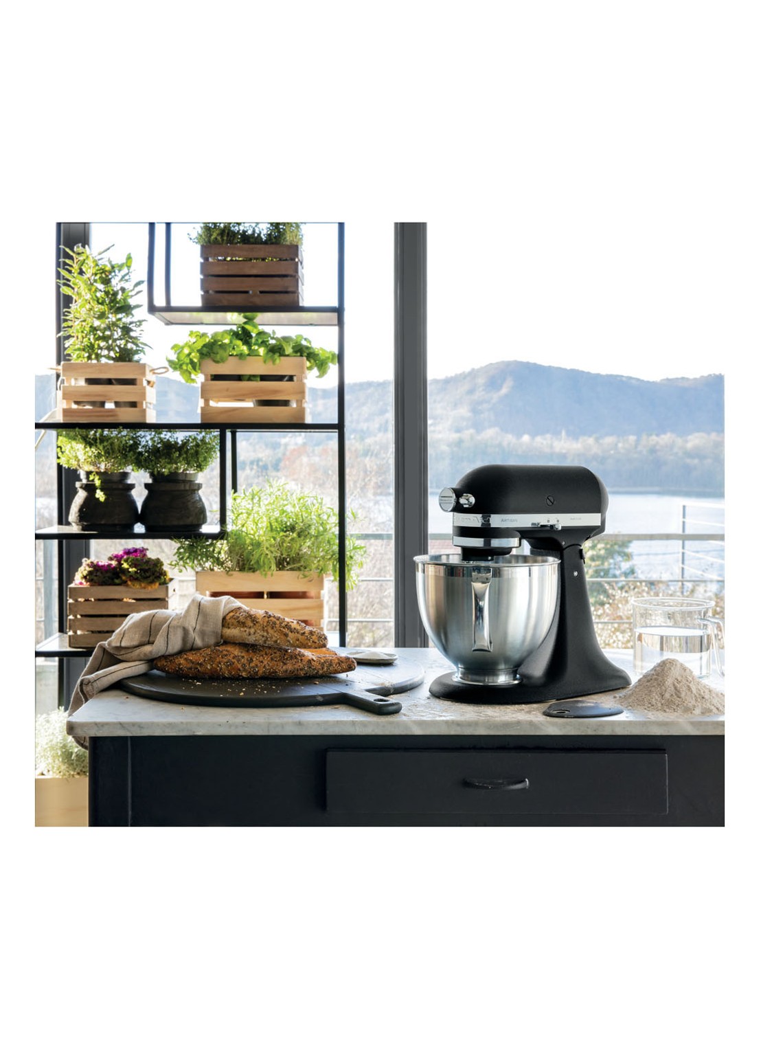 KitchenAid Artisan keukenmachine 4,8 liter 5KSM185PSEBK - Vulkaanzwart   - detail 4 vulkaanzwart