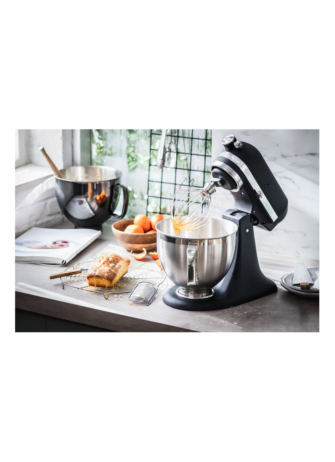 KitchenAid Artisan keukenmachine 4,8 liter 5KSM185PSEBK - Vulkaanzwart   - voorkant 7 vulkaanzwart