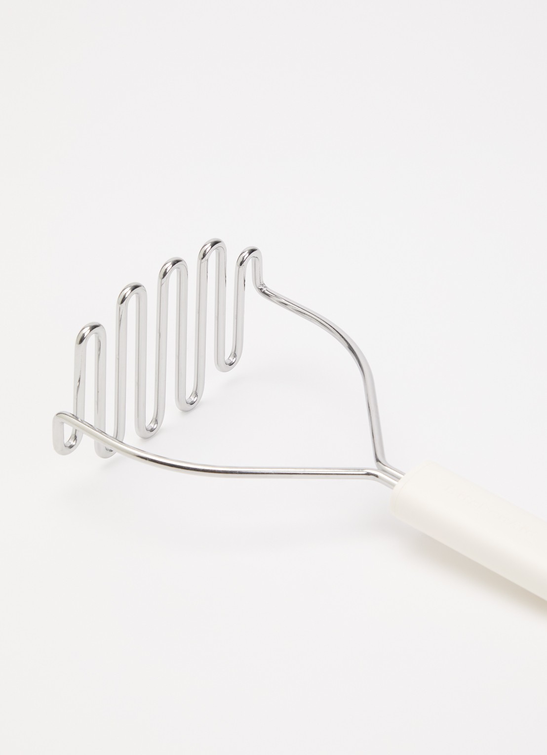 KitchenAid Classic pureestamper 26 cm  - voorkant 2 wit