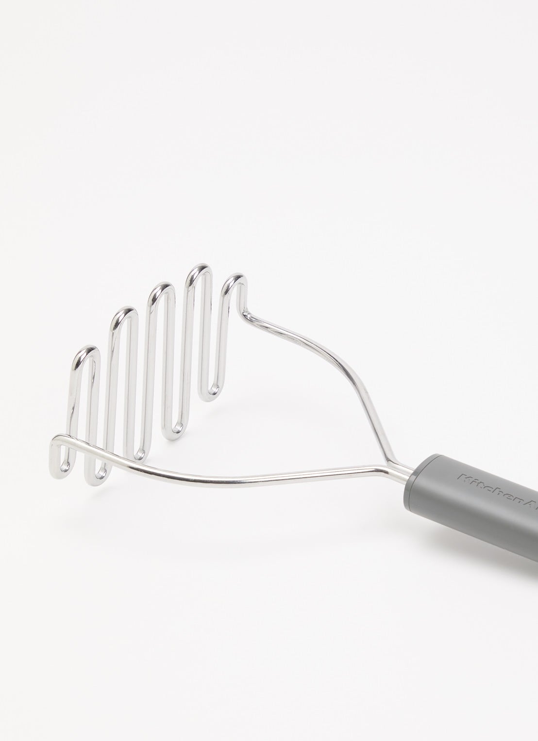 KitchenAid Classic pureestamper 26 cm  - voorkant 2 grijs
