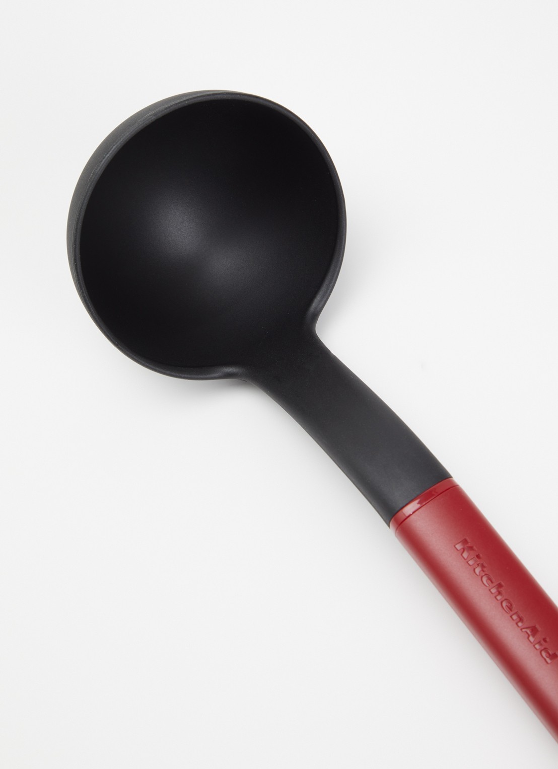 KitchenAid Classic soeplepel 32 cm - voorkant 2 rood
