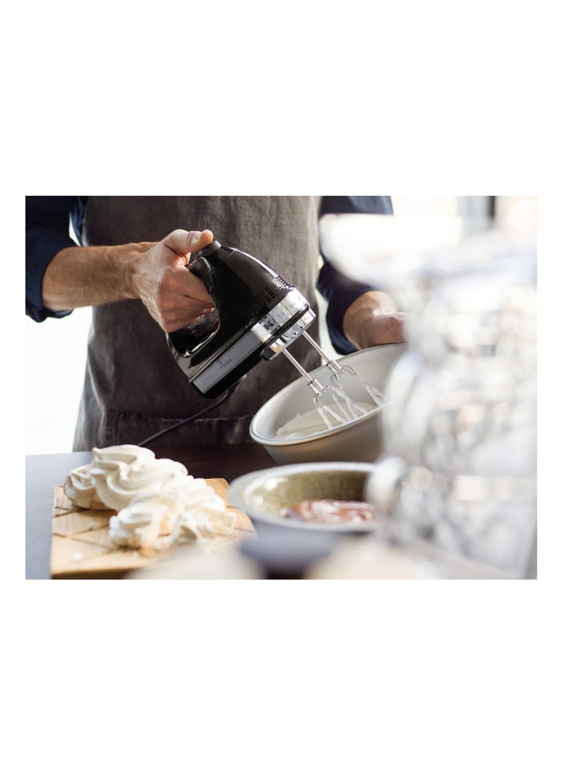 KitchenAid Handmixer 5KHM921EOB - Onyx Zwart - detail 5 zwart