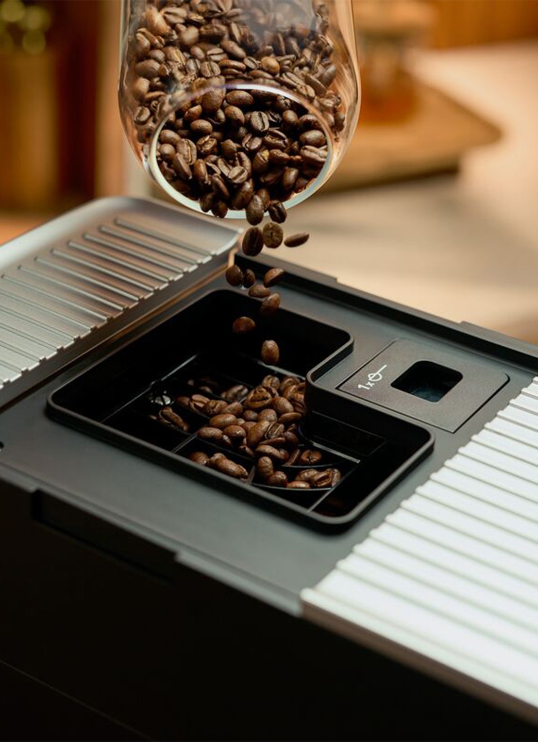 KitchenAid Volautomatische espressomachine KF2 - detail 4 zwart